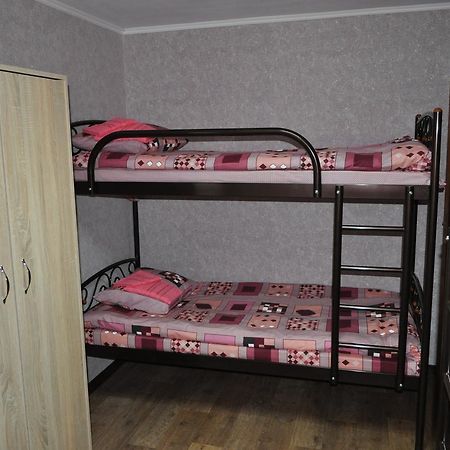 Hostel Bayit 克列缅丘格 外观 照片