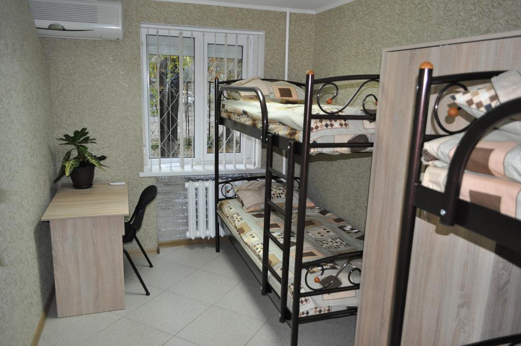 Hostel Bayit 克列缅丘格 外观 照片
