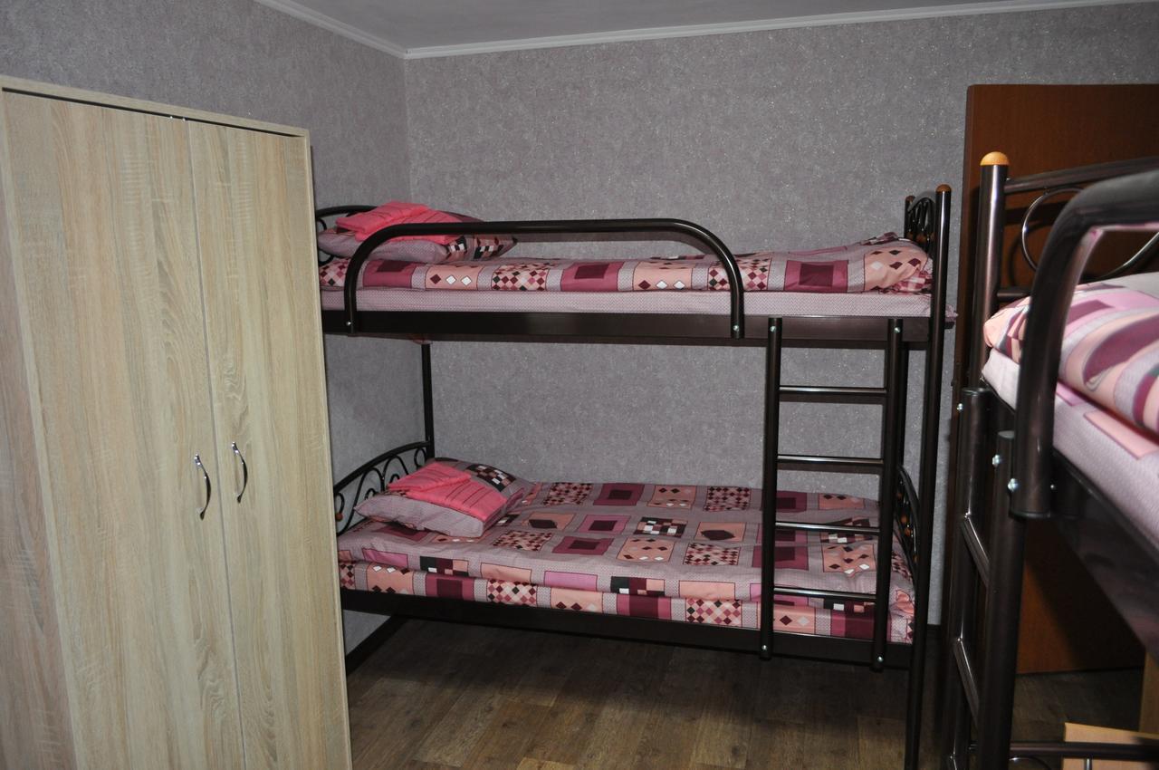 Hostel Bayit 克列缅丘格 外观 照片