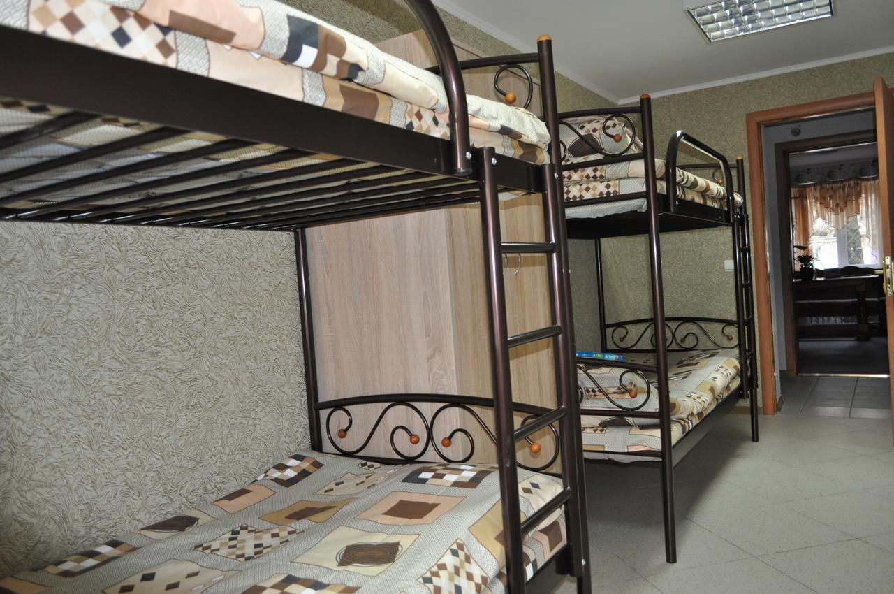 Hostel Bayit 克列缅丘格 外观 照片