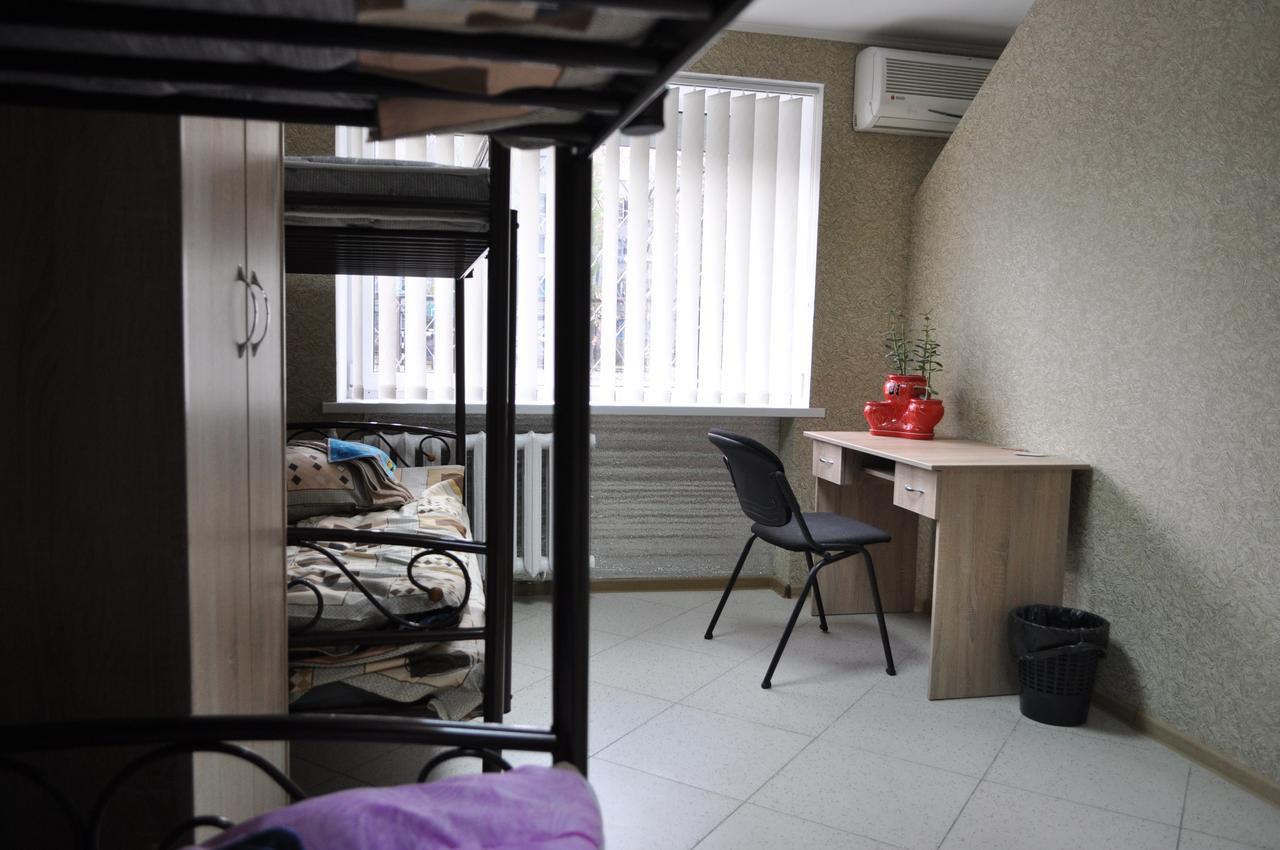 Hostel Bayit 克列缅丘格 外观 照片