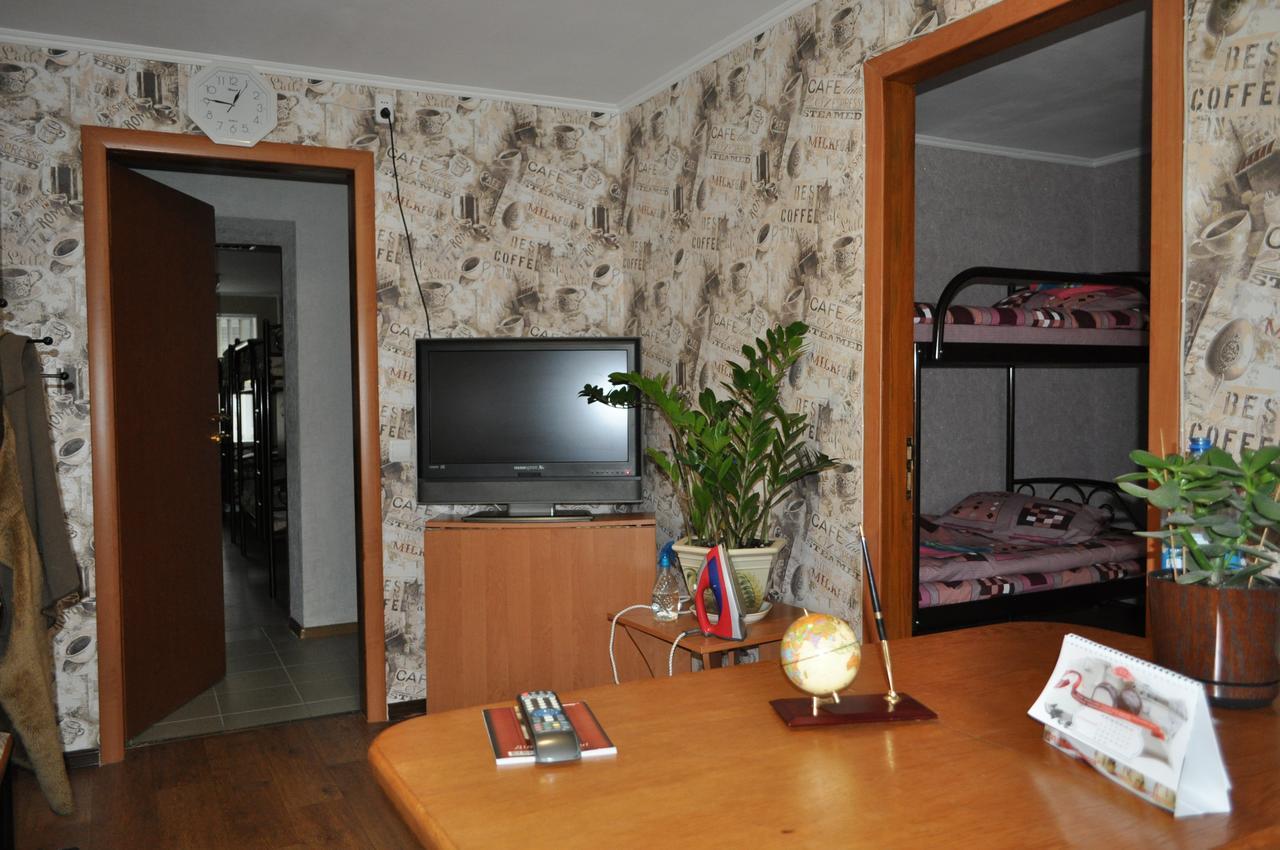 Hostel Bayit 克列缅丘格 外观 照片